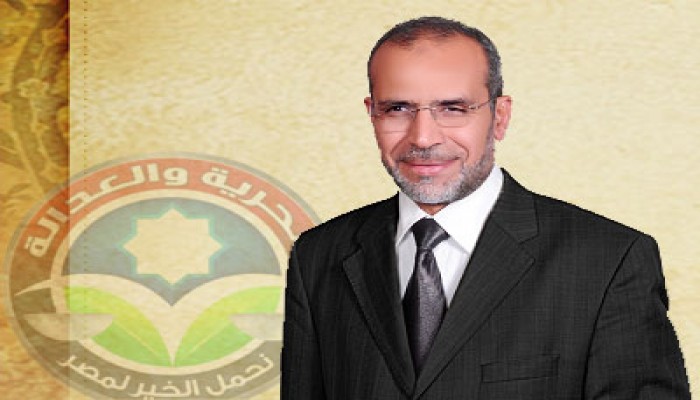 برلماني: سعينا لإصلاح أداء الجنزوري ولكنه لم يستجب