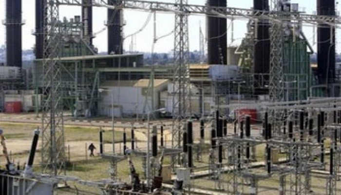 غزة تنتظر شحنة الوقود من مصر