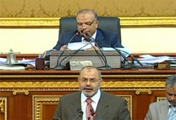 الحسيني: تشريع "تعويضات الشهداء" لمواجهة عجز الحكومة