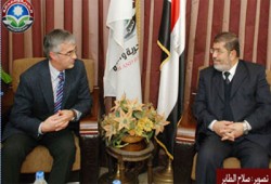 "الحرية والعدالة" يستقبل سفير بلغاريا