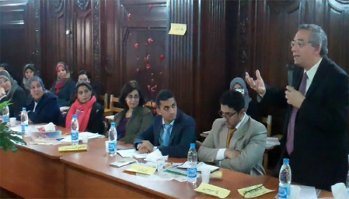 طلاب الخدمة الاجتماعية بالإسكندرية يناقشون أزمة العشوائيات