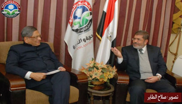 د. مرسي يطالب وزير خارجية الهند بالضغط لوقف مجازر بشار