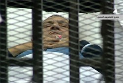 (النيويورك تايمز): الحكم على مبارك سيكون فاصلاً للعرب