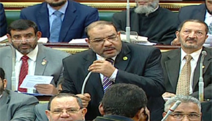 عزب مصطفى يتقدم بمشروع قانون للخصخصة