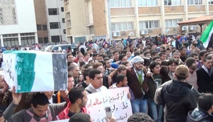 طلاب الإسكندرية يتظاهرون ضد مجازر بشار في سوريا