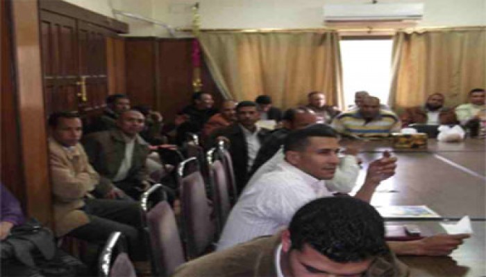 موظفو الزراعة بالفيوم يرفضون إهدار مكتسبات الثورة