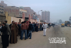 طوابير الناخبين تعاود الظهور في الساعات الأخيرة بالحوامدية