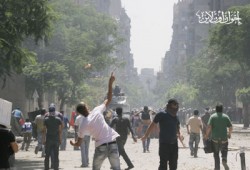 الثائرُ لا يرمي حجرًا.. شعر: أشرف محمد