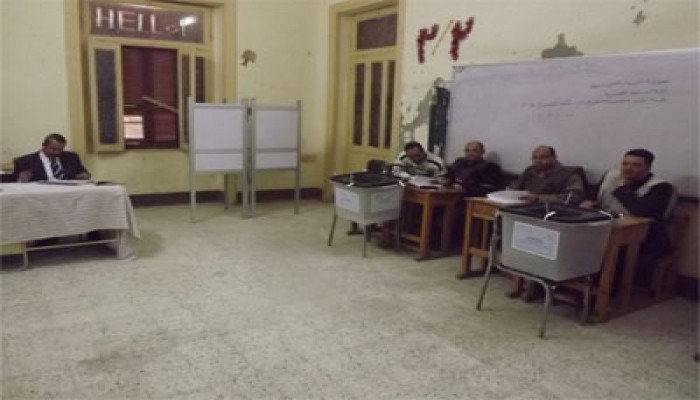 ناخبو أسيوط ينتظرون تحسن الجو للتصويت