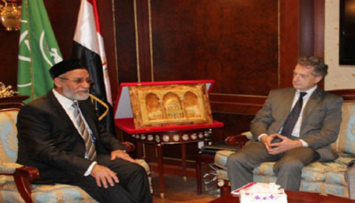 المرشد العام يستقبل وفد جمعية الصداقة الفرنسية المصرية