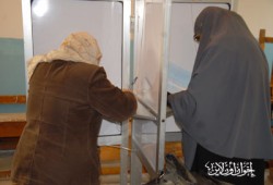 عضوات "الحرية والعدالة" يحاربن الإحباط بمدينة نصر