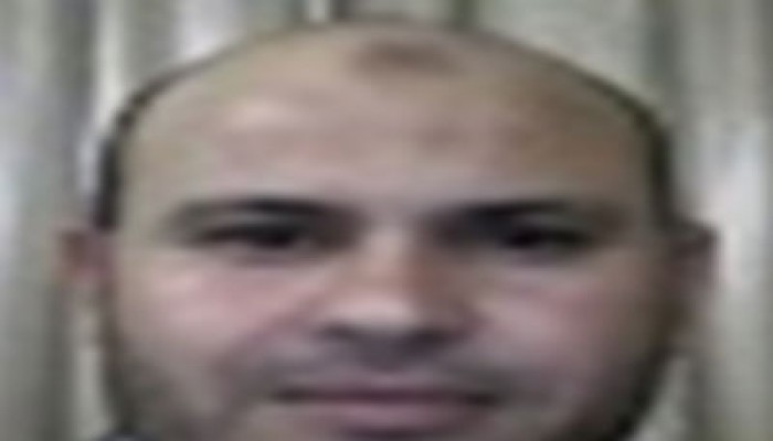 كفكف دموعك يا شاعر