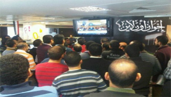 مصر تتابع أولى جلسات برلمان الثورة