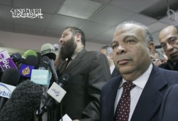 سياسيون يشيدون بالتوافق حول هيئة مكتب برلمان الثورة