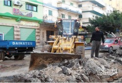 "الحرية والعدالة" يساهم في إصلاح طريق بالإسكندرية