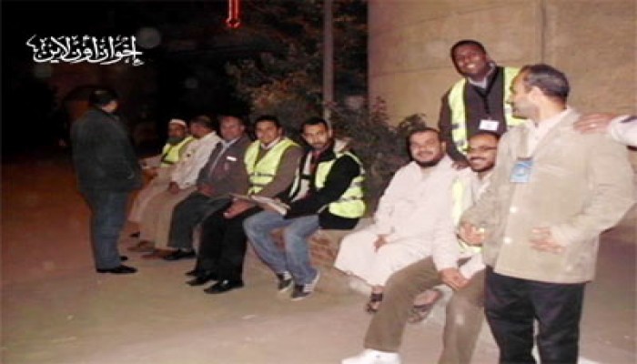 الإخوان المسلمون و"الحرية والعدالة" يحرسون كنائس المعصرة