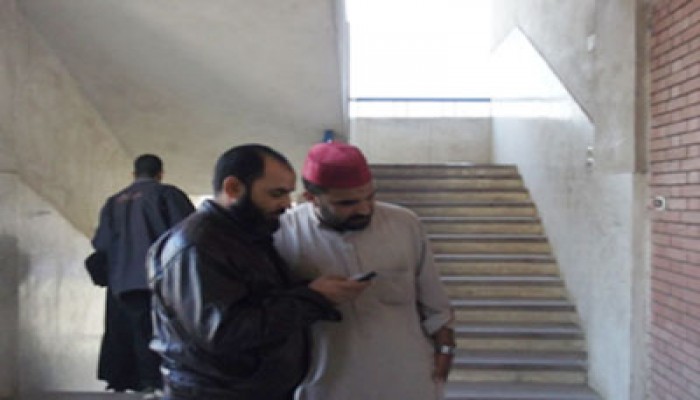 "محمد إسماعيل".. كفيف يتلمَّس نور "الحرية" في الانتخابات