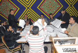 افتعال أزمات داخل لجان الفرز بالبحيرة