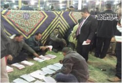 بالصور.. معاناة القضاة أثناء عملية الفرز في الزقازيق