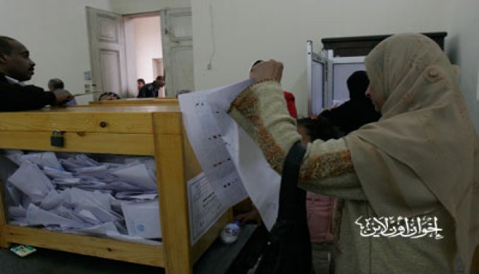 إعلاميون: تغطية الانتخابات "إفلاس" مهني لـ"دكاكين" رجال الأعمال