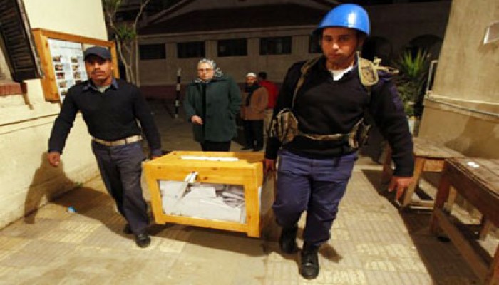 "الجيش" يؤمِّن شوارع الدائرة الثالثة بالجيزة استعدادًا للفرز