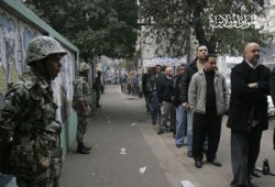 أهالي بولاق والعمرانية: العزل الشعبي للفلول مهمتنا