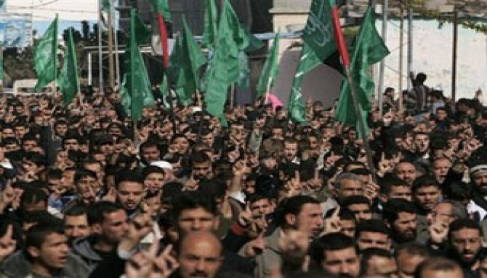 مئات الآلاف يجددون البيعة لحماس في الذكرى الـ24 لانطلاقتها