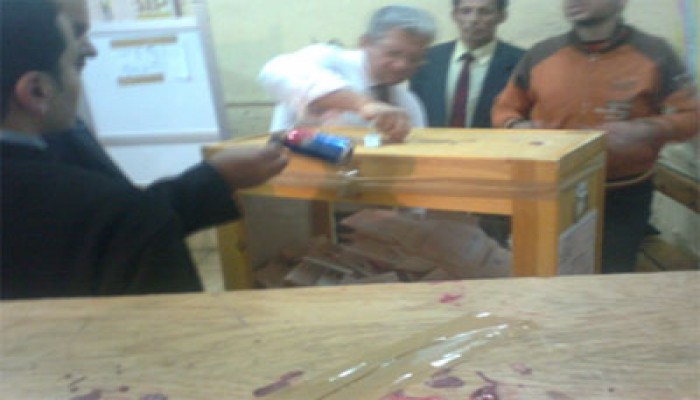 إغلاق اللجان وتشميع الصناديق بالدائرة الرابعة في الجيزة