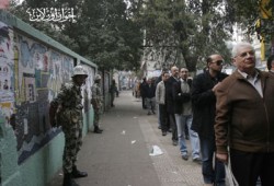 عنف "الوفد" ورشى "الكتلة" يتصدَّران نهايات اليوم الانتخابي