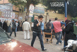 شارات "الكتلة" وأنصار "الشوبكي" تنتهك القانون بالعجوزة