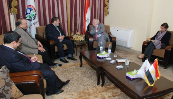 "الحرية والعدالة" يستقبل سفيري فرنسا وكوريا الجنوبية