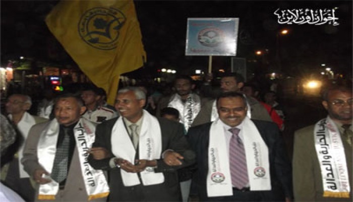 مسيرة للحرية والعدالة بالسويس: الشعب يريد إسقاط الفلول