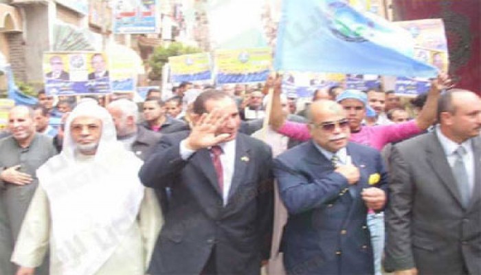 مسيرات دعم لمرشحي الحرية والعدالة بديرب نجم والحسينية