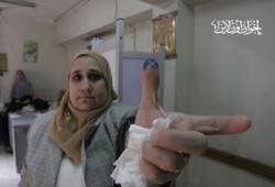 انتهاء عملية التصويت على "ثلث" برلمان الثورة