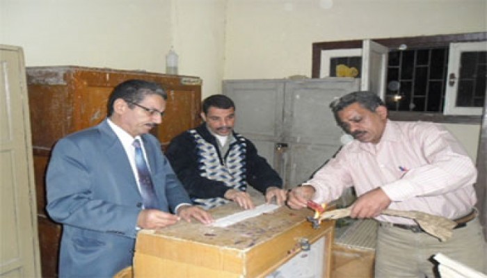 انتهاء التصويت وتشميع الصناديق بأسيوط