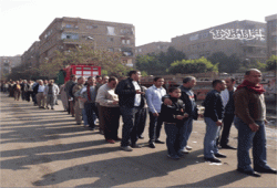 إقبال كبير على التصويت بالمعادي وطره والبساتين