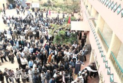 إغماءات بسبب الزحام الشديد أمام لجان حلوان