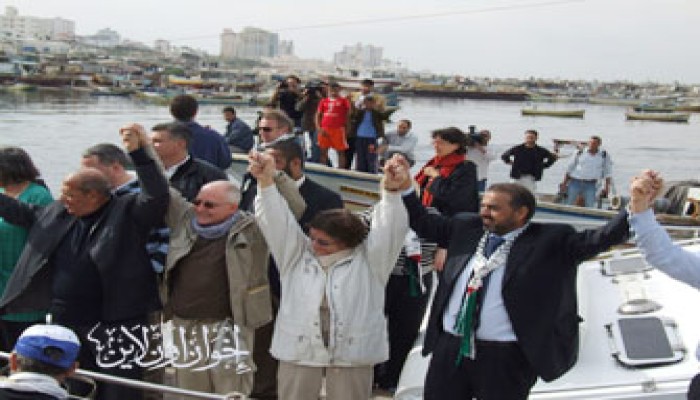 أكبر وفد دولي لرفض الحصار يصل غزة اليوم