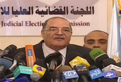 رئيس لجنة الانتخابات يطالب الشعب بعدم انتخاب "الفلول"