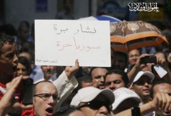 17 شهيدًا جديدًا بسوريا.. وإضراب عام ضد الأسد