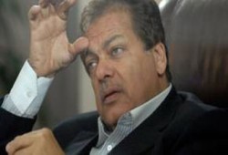 عمال "كليوباترا" يتظاهرون ضد أبو العينين