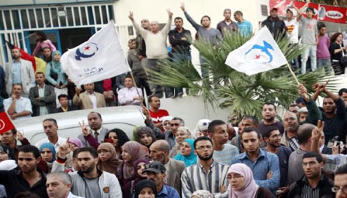 "النهضة" يتصدَّر الانتخابات التونسية ويطمئن الداخل والخارج