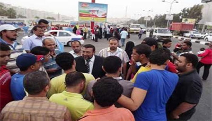 الشاعر يتقدم حملة التعريف بـ"الحرية والعدالة" بمنطقة الاستثمار