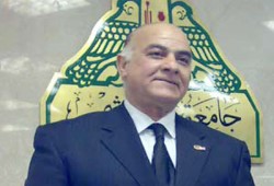 أساتذة "عين شمس": الإضراب مستمر حتى قبول استقالة الديب