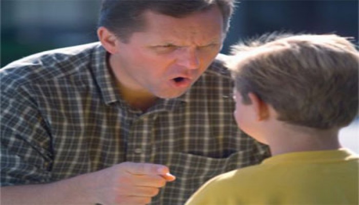 التوبيخ جعل ابني يكره والده!