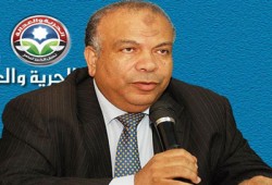الكتاتني: باقون في "التحالف" وإن بقي معنا حزب واحد