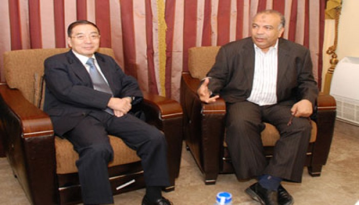 "الحرية والعدالة" يستقبل السفير الصيني بالقاهرة