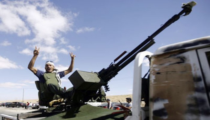 ثوار ليبيا يسيطرون على سبها والناتو يمدد مهمته