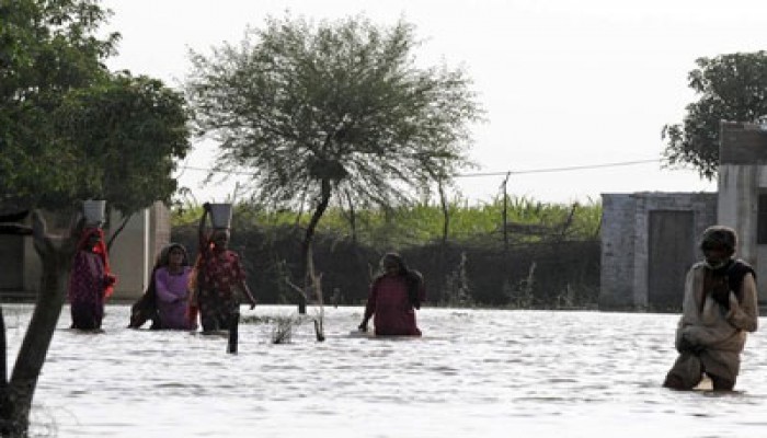 "التعاون الإسلامي" تطالب بإغاثة باكستان من الفيضانات