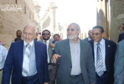 المرشد العام يختتم زيارته للأقصر بزيارة أشهر آثارها